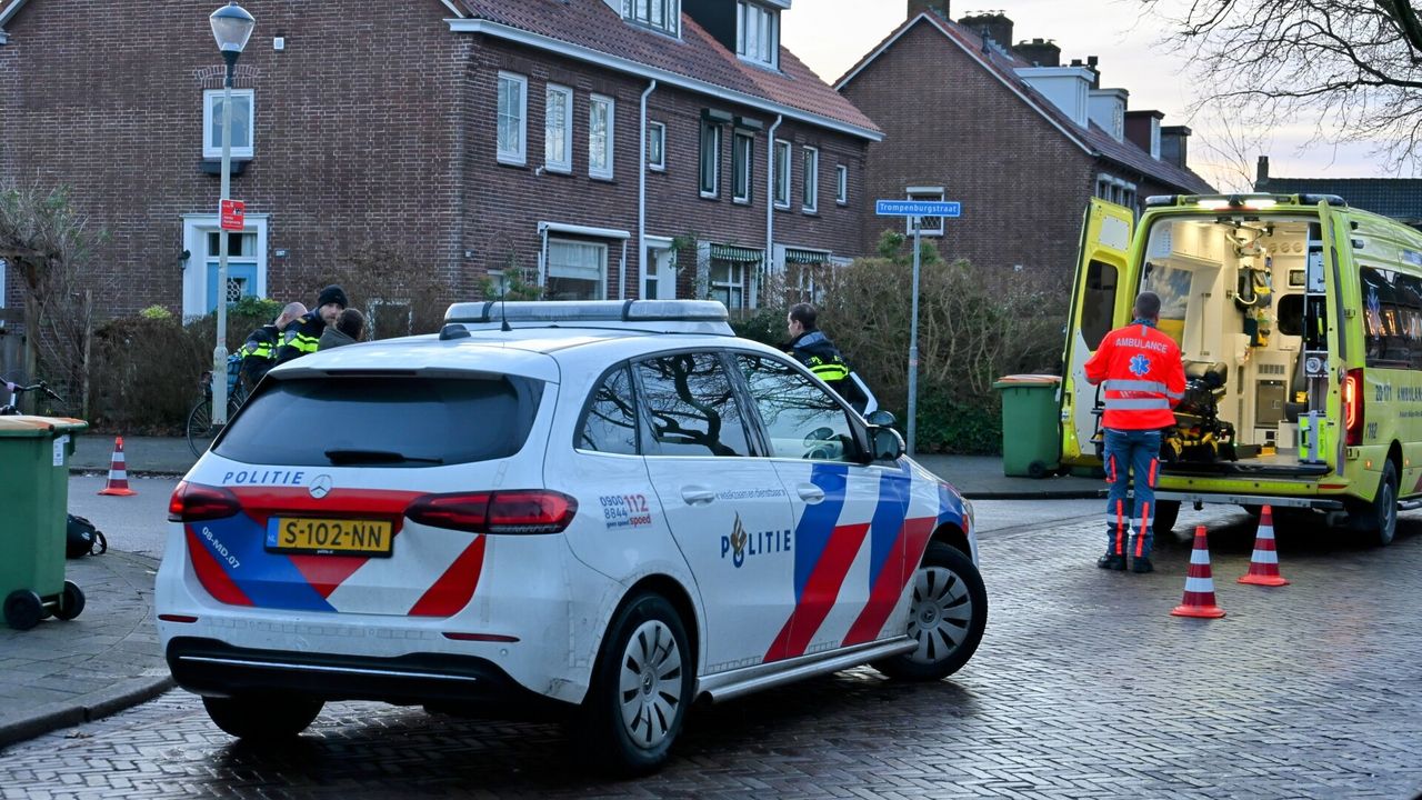Een scooterrijdster in Breda is gewond geraakt (foto: Tom van der Put/SQ Vision).