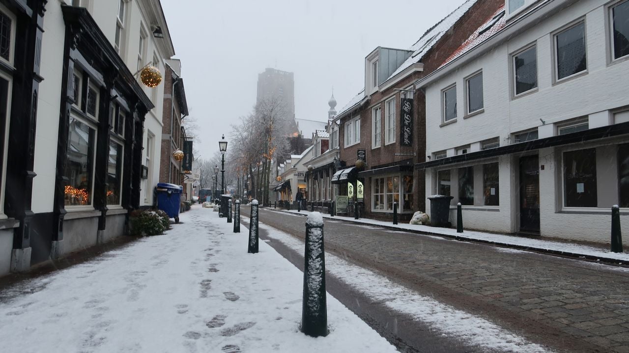 Pittoresk Oirschot in de sneeuw (foto: Henk van Loon). 