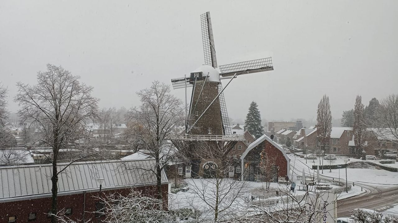 Mooie witte wereld in Best (foto: Rina Alemans).