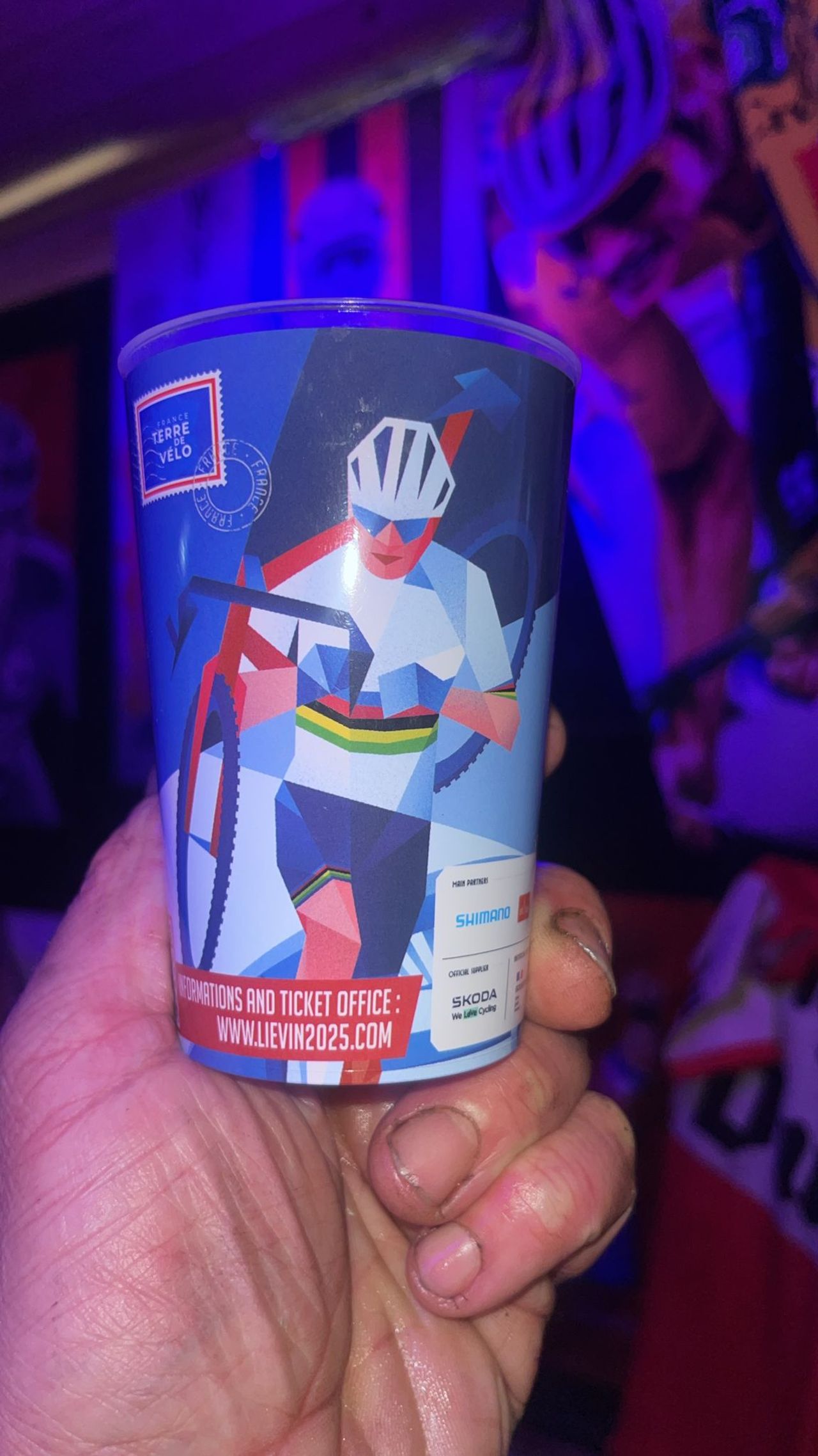 Dit bijzondere glas tikte hij op de kop (foto: Ricardo Rens)./