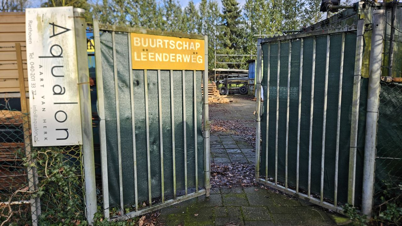 De poort stond open (foto: Wil Lievens).