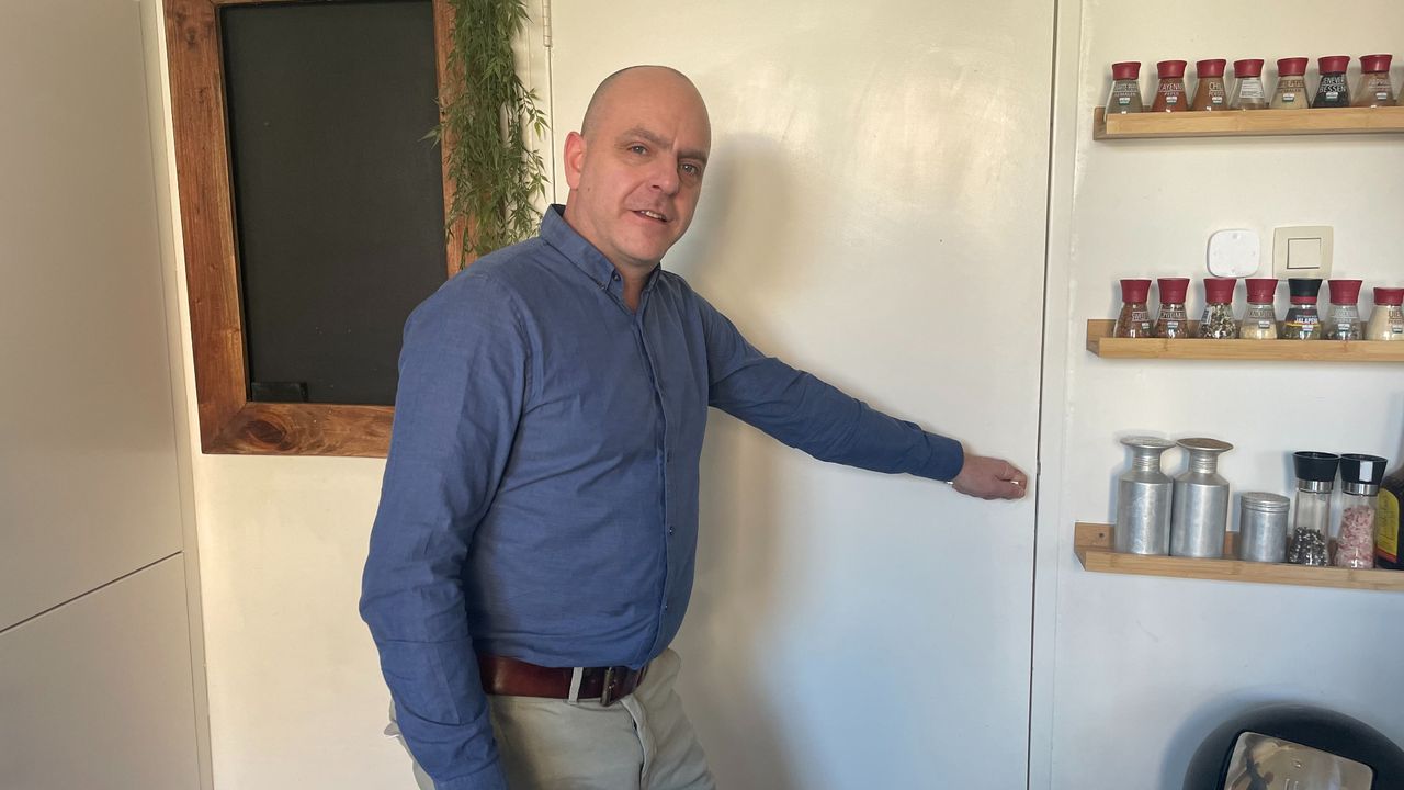 Eddy liep naar boven met een groot mes (foto: Imke van de Laar)