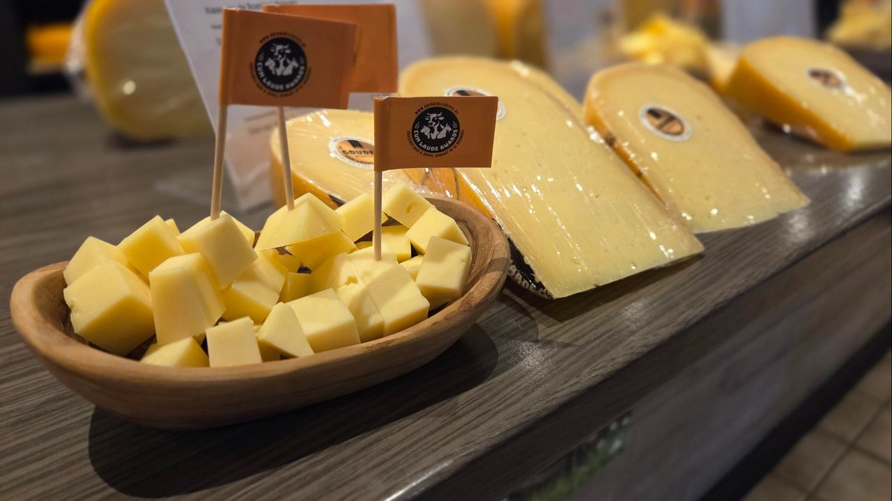 De belegen kaas van de Lange Hoeve won de gouden plak (foto: Noël van Hooft).