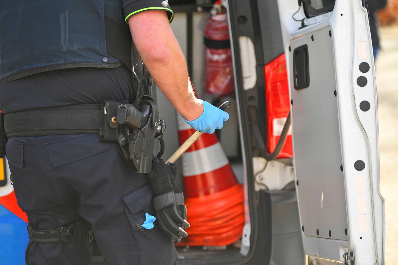 Het mes dat naar buiten kwam (foto: Rico Vogels / Persbureau Heitink).