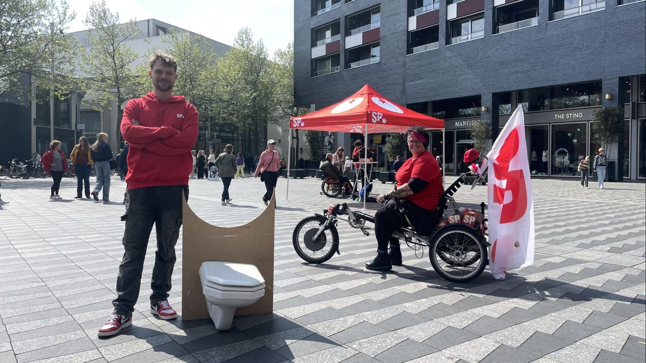 Erik met een van de vijf potten (foto: Raymond Merkx).