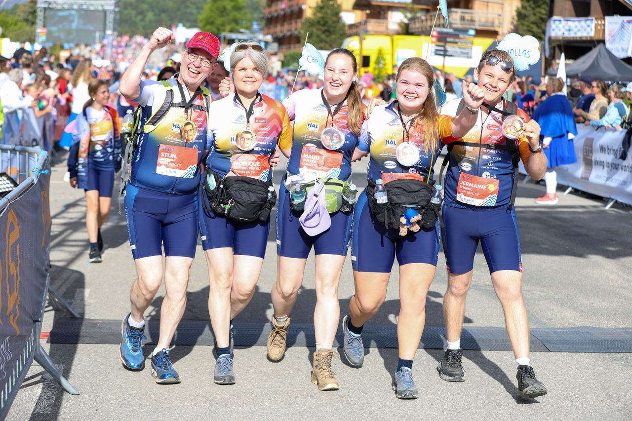 Team Bergop vorig jaar tijdens hun eerste deelname (foto: Alpe d'HuZes).