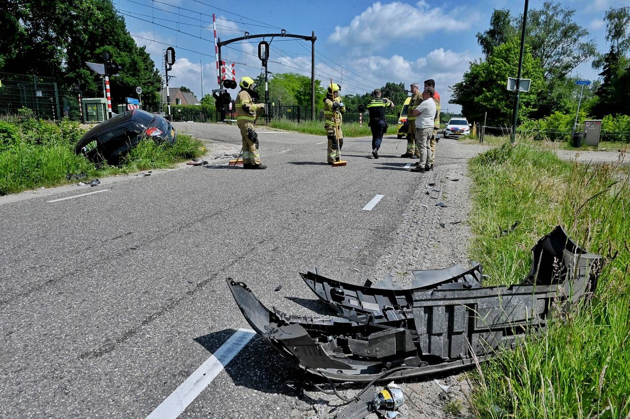 Daar hoort de bumper normaal niet te zitten (Foto: Toy de Kort/ Persbureau Heitink.)