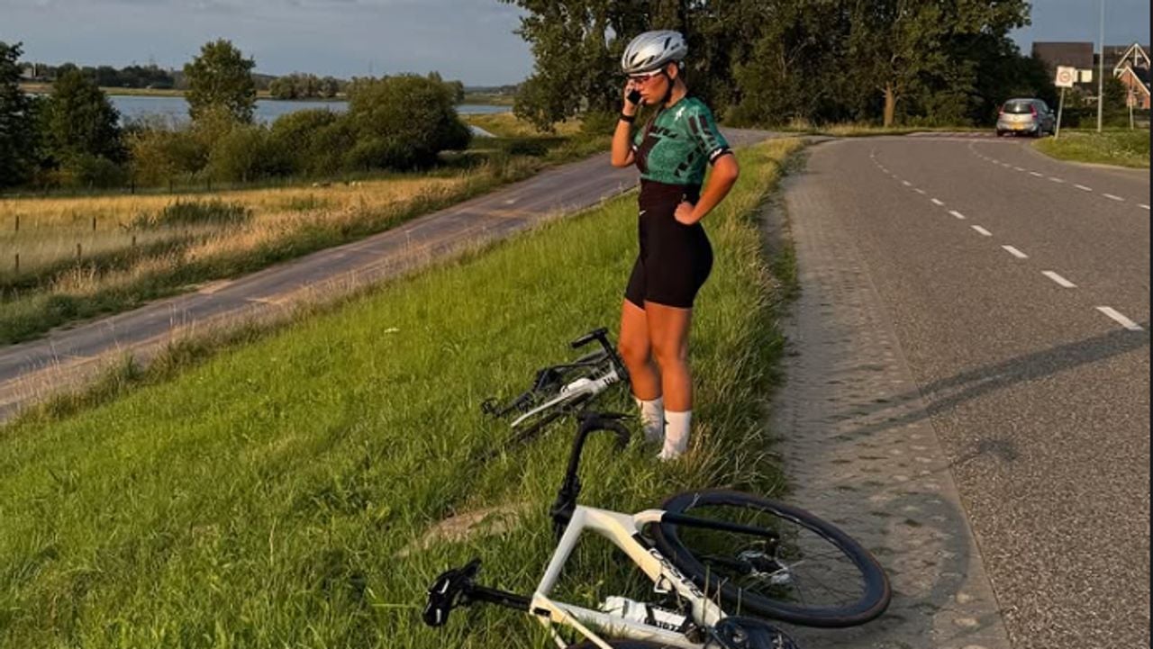 Puck Moonen na het voorval (foto: Puck Moonen / Instagram)