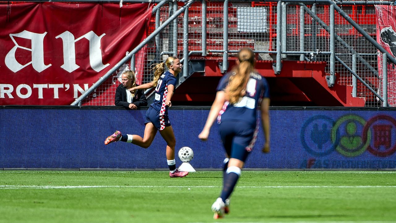 Lore Jacobs viert de voorsprong (foto: Orange Pictures).