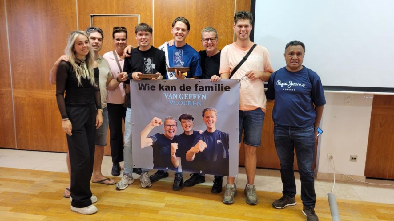 De familie Van Geffen samen met Vince zijn schoonfamilie (foto: Vince van Geffen).