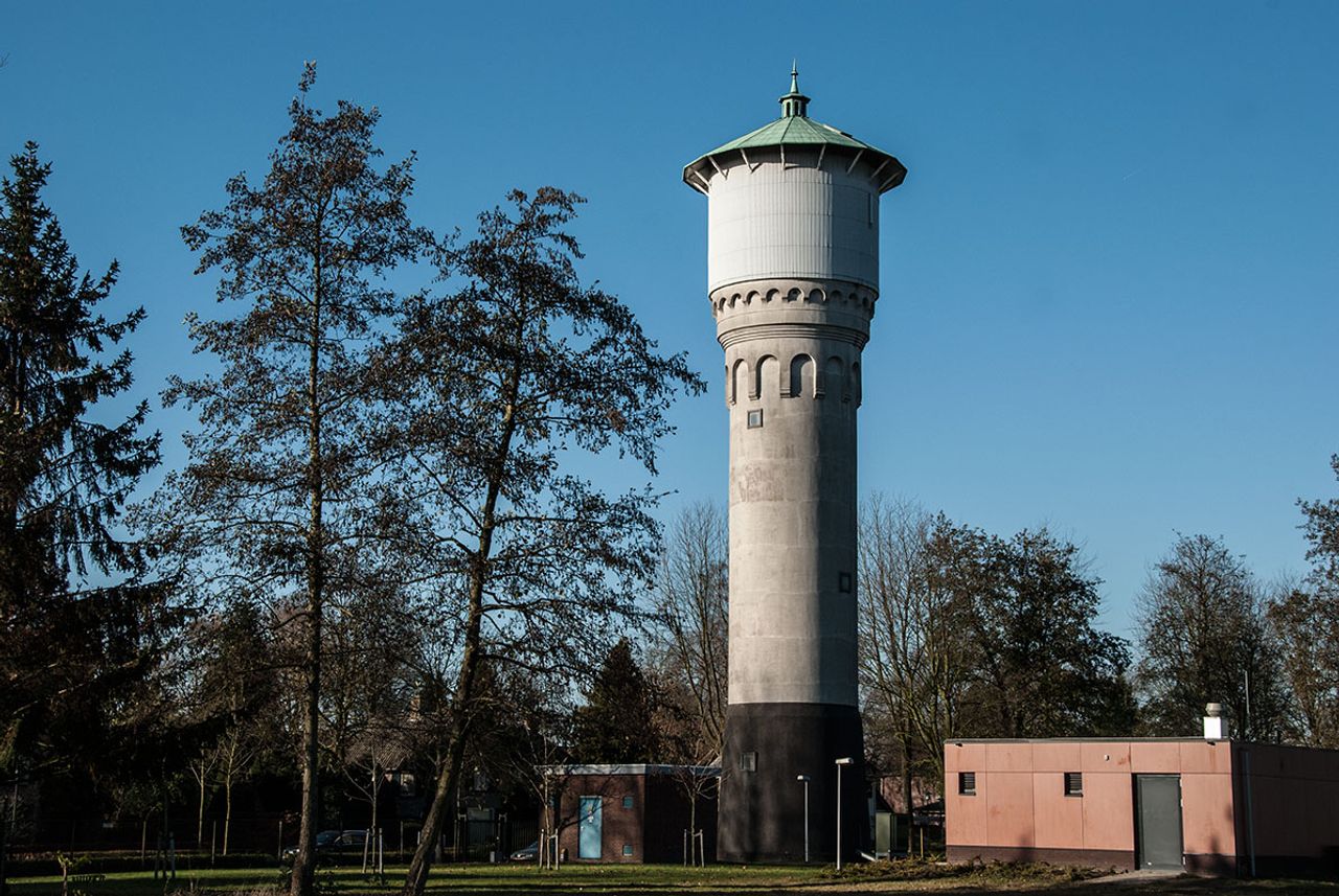 Watertoren van Waalwijk (bron: Wolluk, Jan van Hoof).