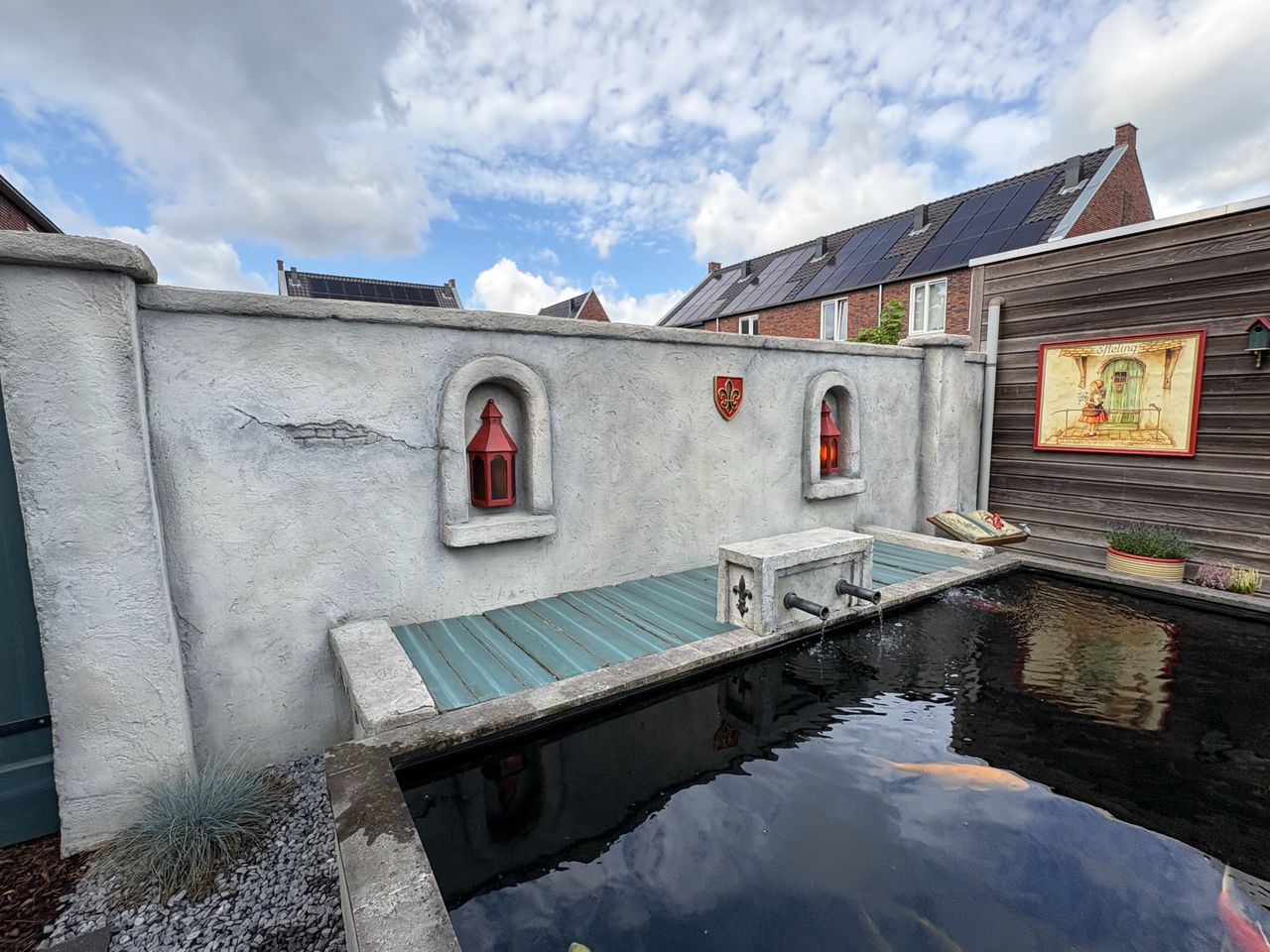 De andere kant van de tuin is ook helemaal Efteling (foto: Raymond Merkx).