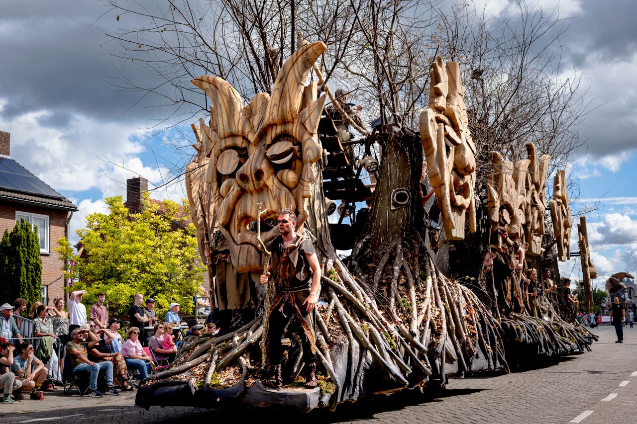 Vriendenkring De Rooie Hoek met van Geestverdrijven naar Feestbedrijven (foto: Eye4Images).