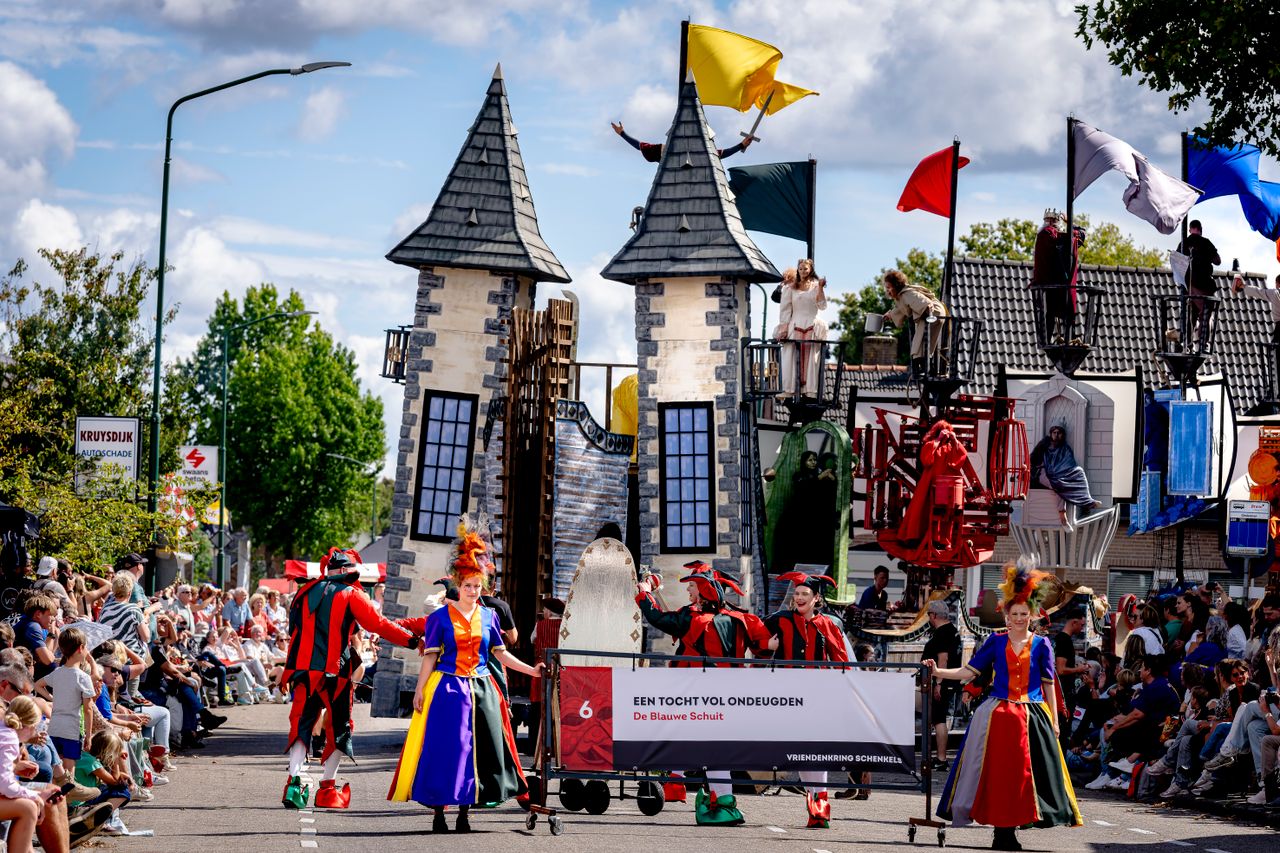 Vriendenkring Schenkels met Een Tocht vol Ondeugden (foto: Eye4Images). 