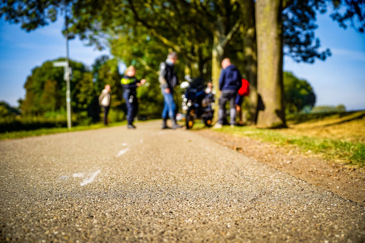Hoe het ongeluk kon gebeuren, wordt onderzocht (foto: Lucas Lammers/Persbureau Heitink).