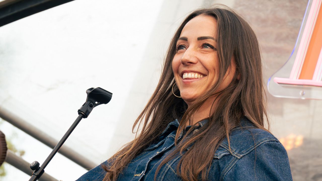 Dyde vertegenwoordigt RTV Utrecht (foto: RTV Utrecht/Regio Songfestival).