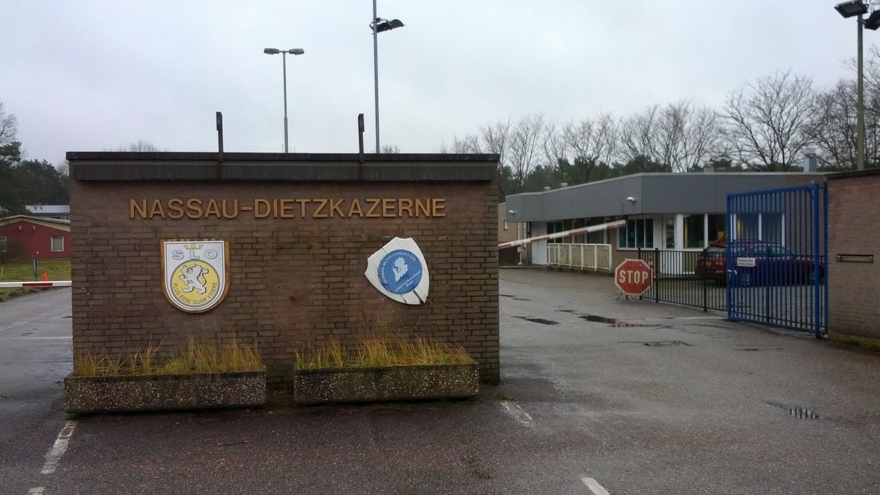 De Nassau-Dietzkazerne stond enige tijd te koop (foto: Omroep Brabant).