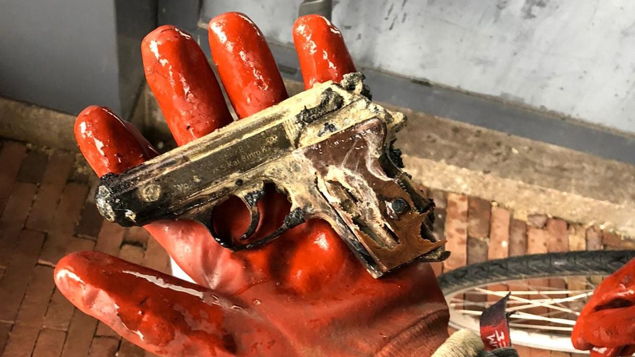 Het gevonden alarmpistool (foto: magneetvisser Demian). 