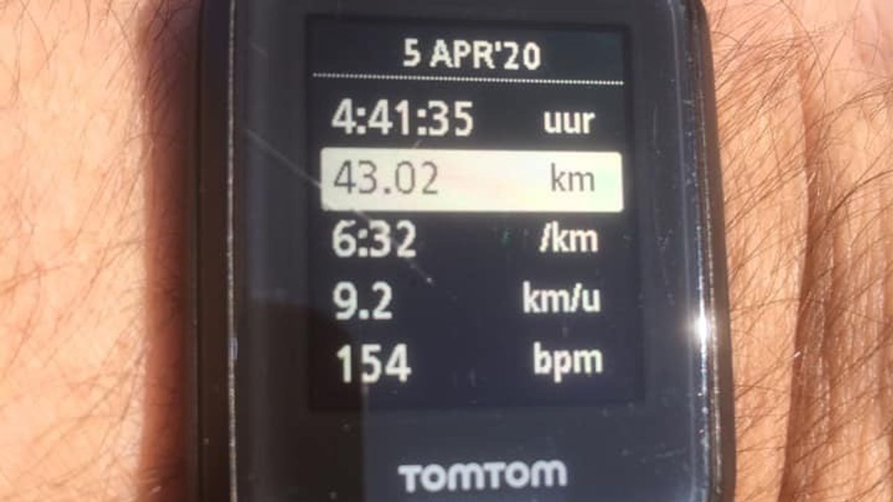 De alternatieve marathon leidde langs familie en vrienden.