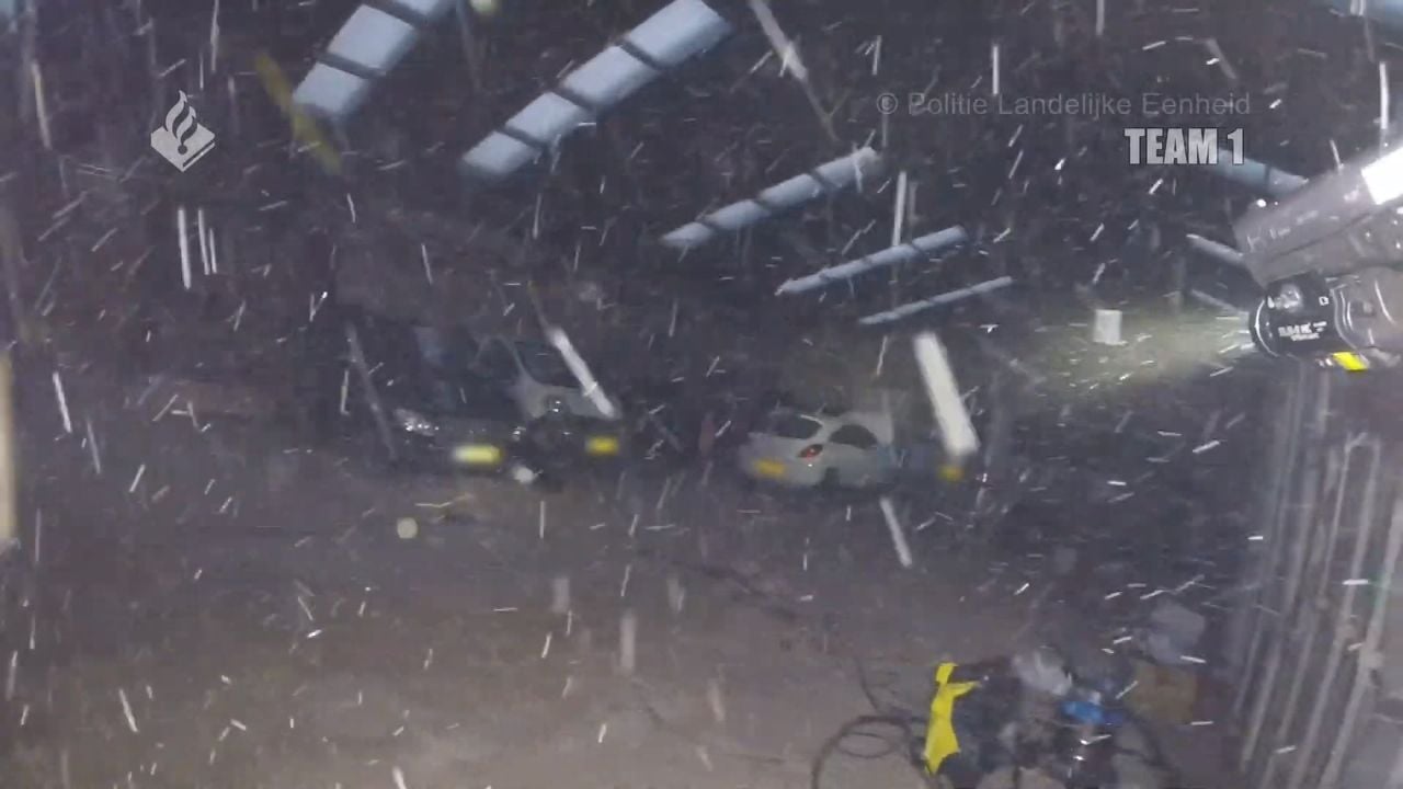 De loods in Wouwse Plantage (foto: politie).