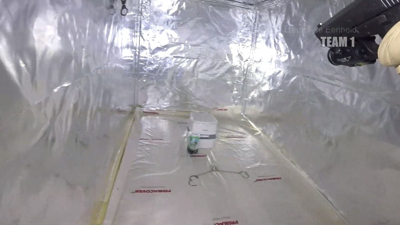 Een van de cellen (foto: politie). 