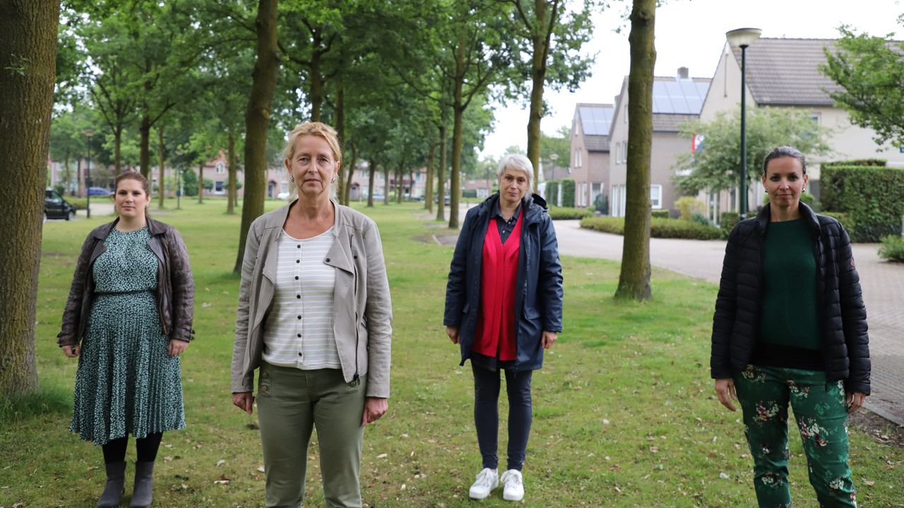 Vier initiatiefneemsters van de petitie.