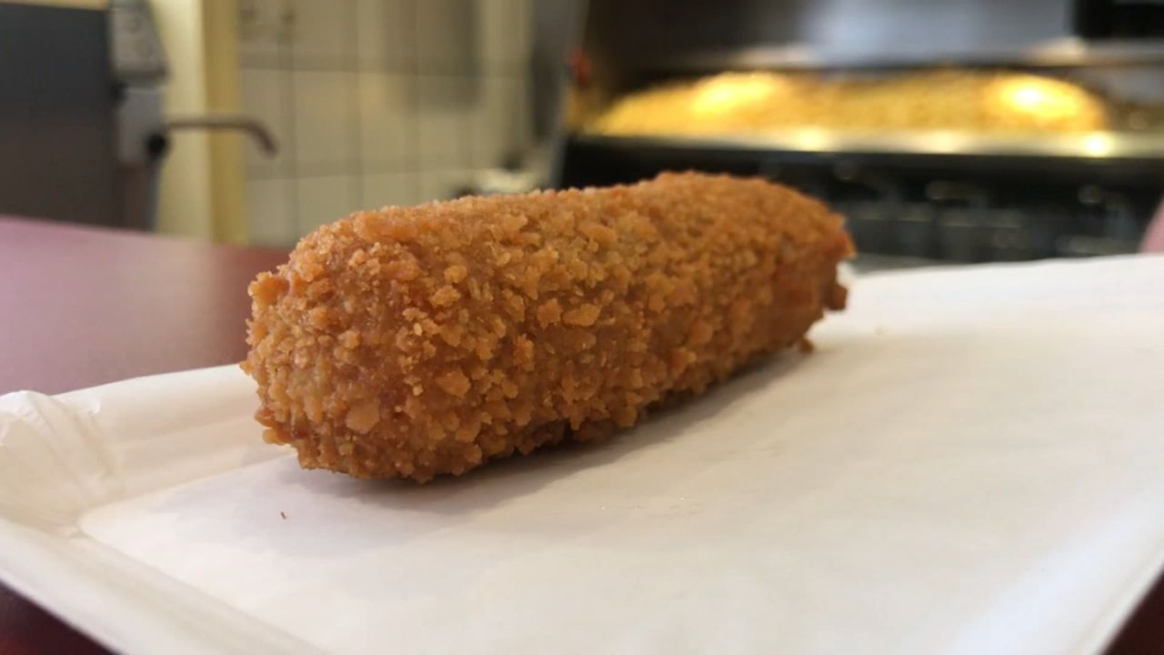 De winky, bamihap en kroket