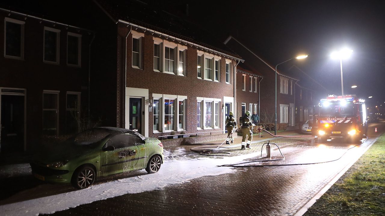 De Julianastraat was tijdelijk afgesloten (foto: Sander van Gils/SQ Vision Mediaprodukties).