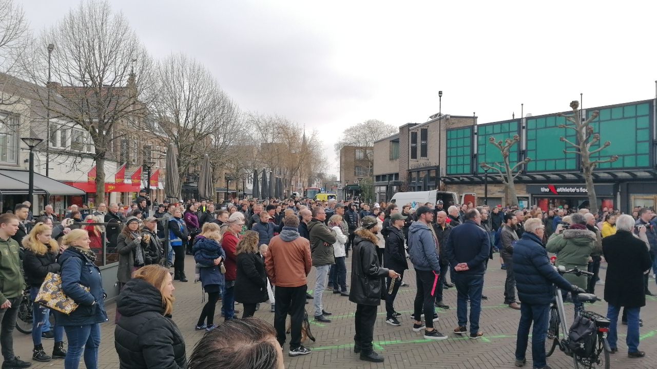 Er moest afstand bewaard worden. (foto: Ista van Galen)