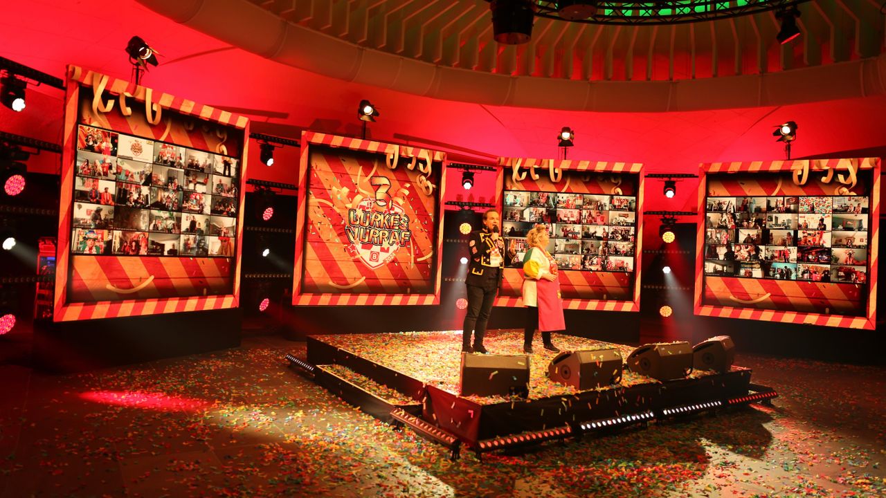 Het decor van deze aparte editie van 3 Uurkes Vurraf (foto: Twan Spierts)