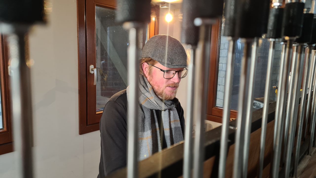 Beiaardier Paul Maassen (foto: Noel van Hooft).