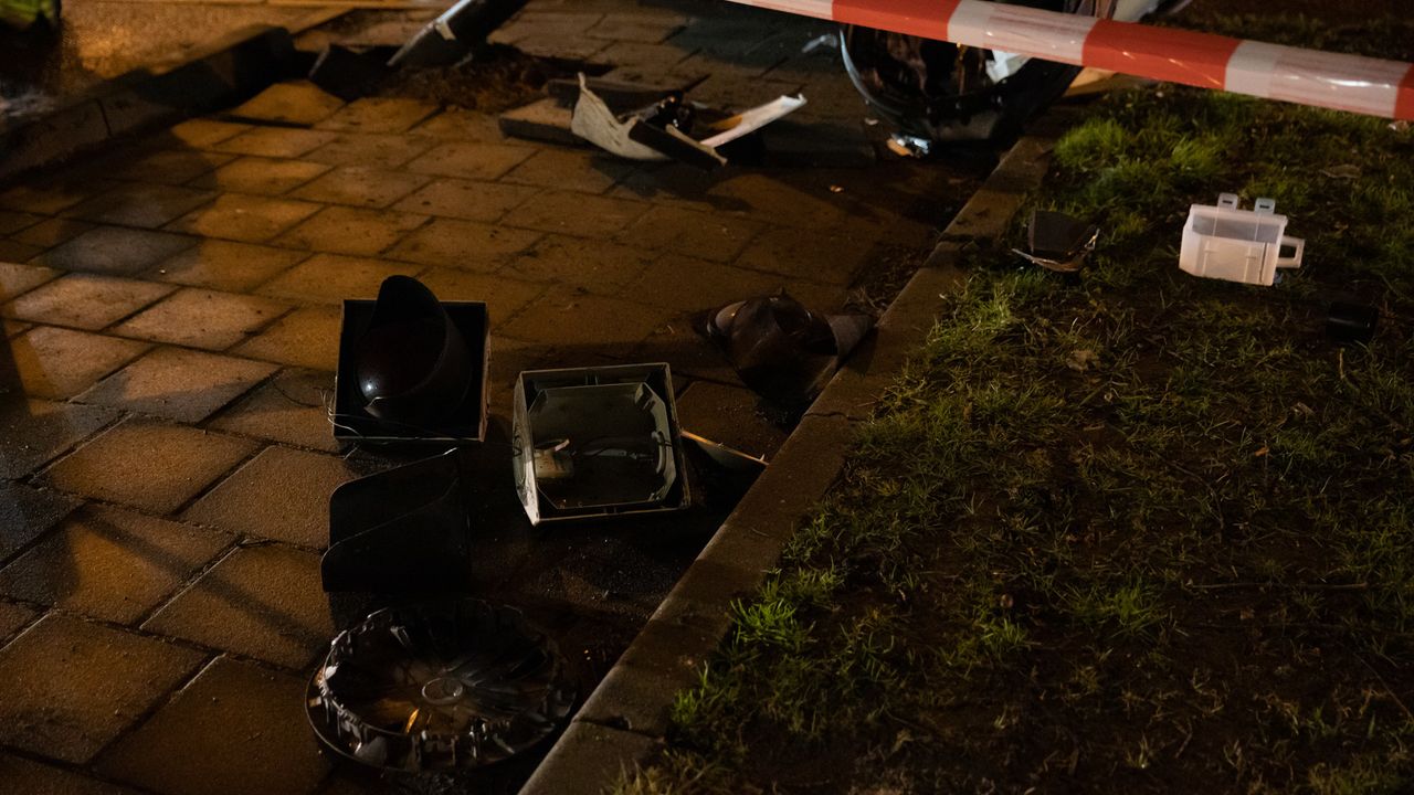 Van het stoplicht is weinig meer over (foto: SQ Vision).