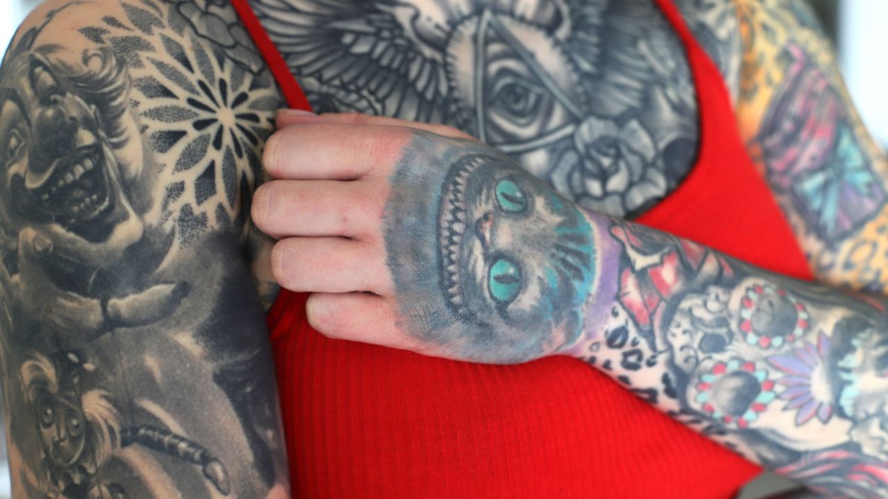 De kat uit Alice in Wonderland (foto: Karin Kamp).