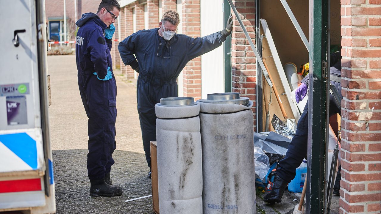 Twee koolstoffilters (Foto: Tom van der Put/SQ Vision)