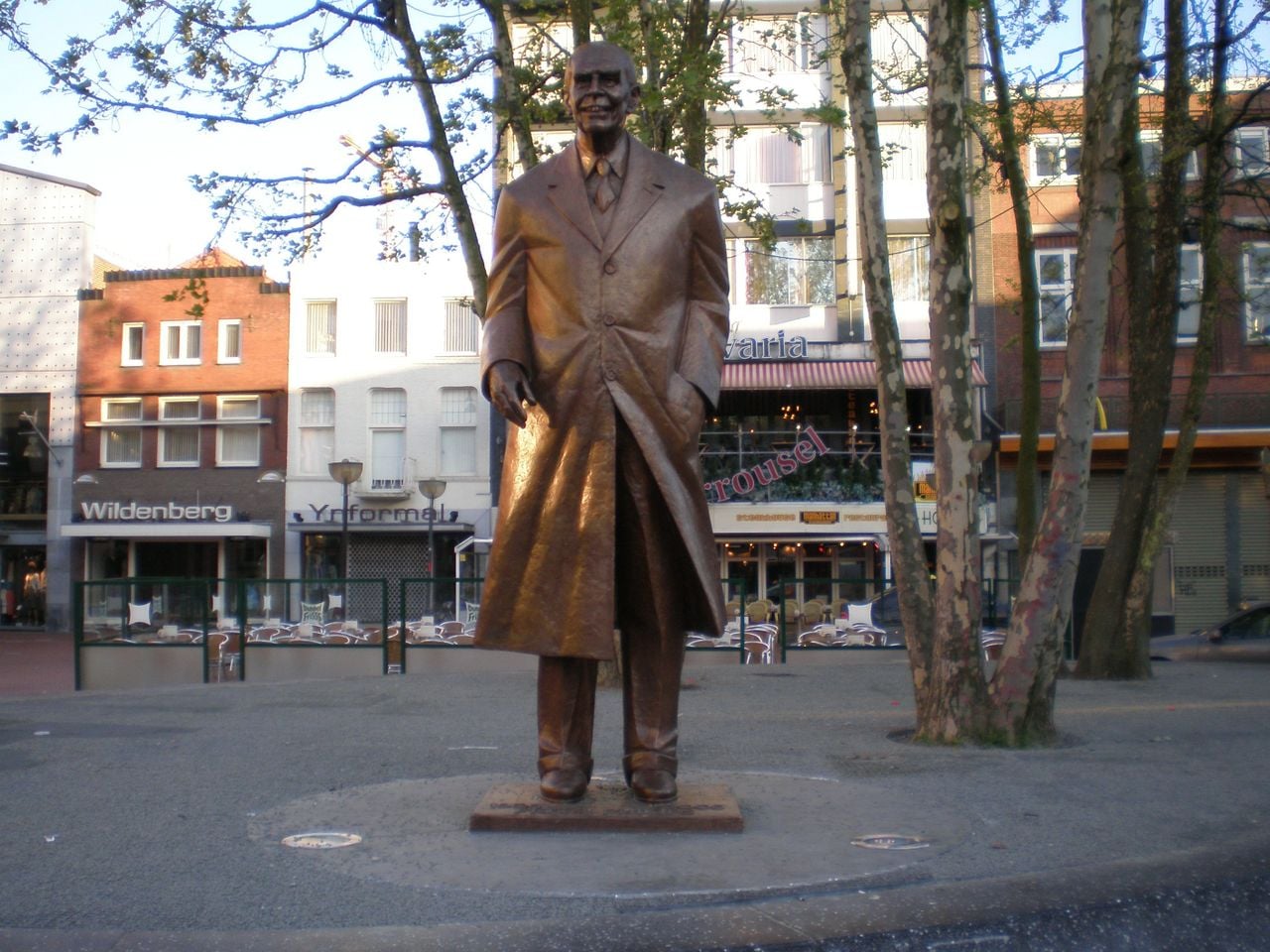 Frits Philips op de Markt (foto: Koninklijke Philips)