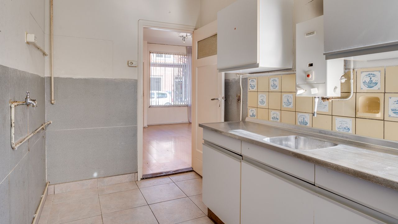 De keuken (foto: Debbie Mels Lommers Makelaars)