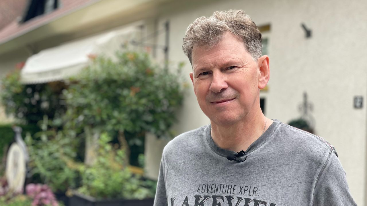 Het huis van John van de Vorstenbosch staat al 16 jaar te koop