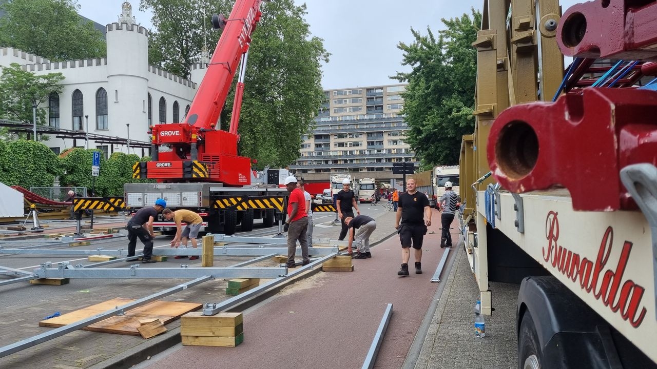 In rap tempo ligt de fundering van de achtbaan