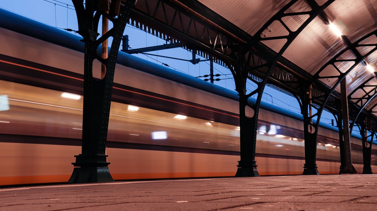 Vertrekkende sprinter uit Den Bosch (foto: Corrado Francke).