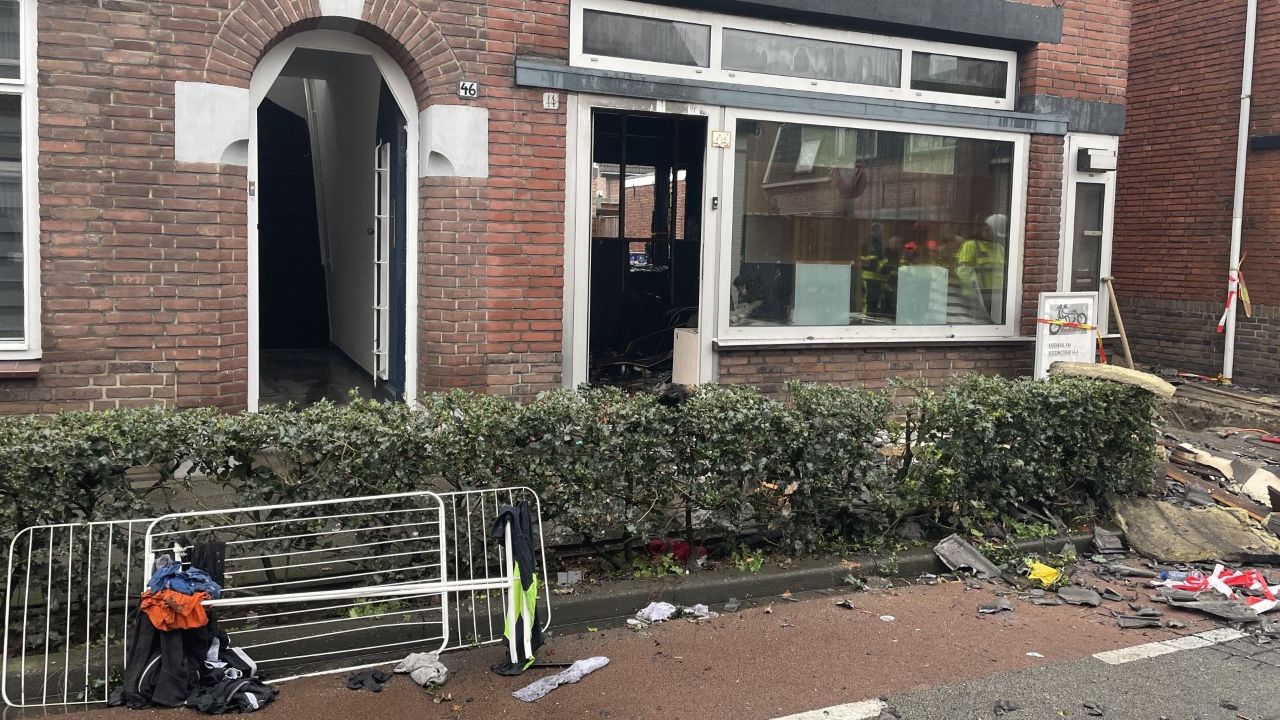 In het huis aan de Kardinaal Van Rossumstraat in Dongen wonen arbeidsmigranten (foto: René van Hoof).