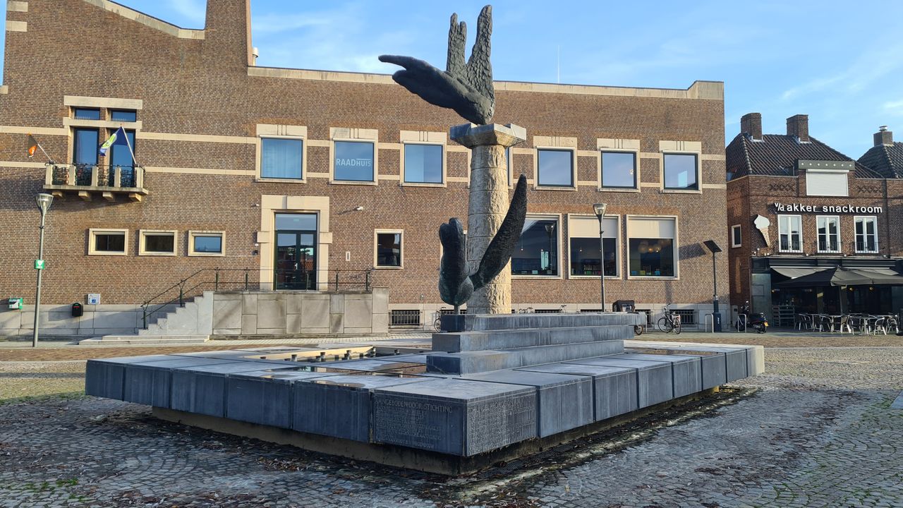 De fontein in het centrum van Schijndel (foto: Noël van Hooft)