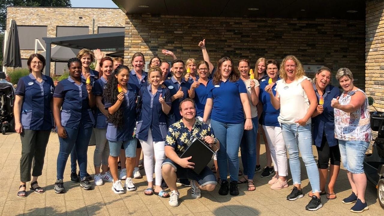 Medewerkers van woonzorgcentrum van Ananz in Geldrop (foto: Omroep Brabant).