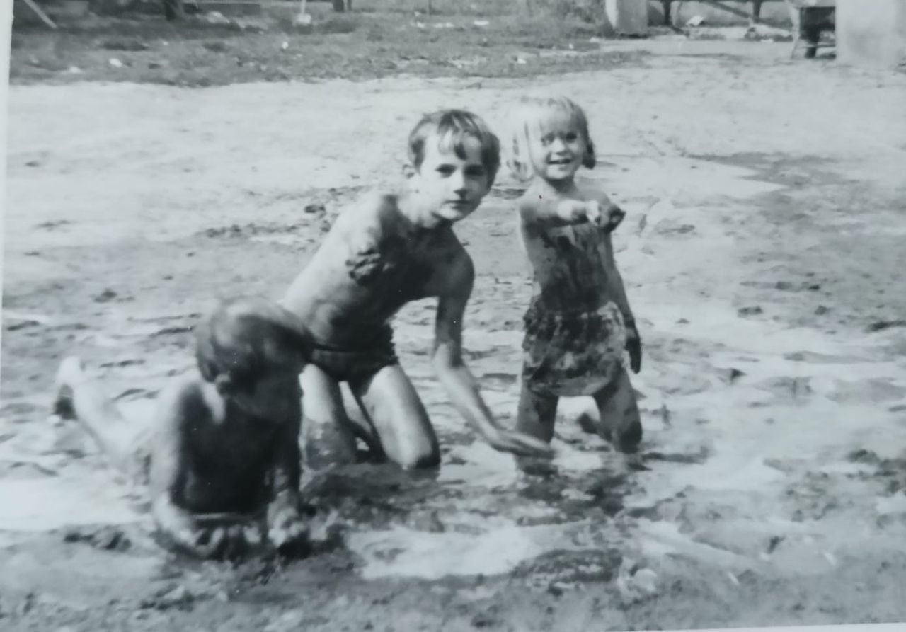 Bart en Mari-Jette in hun kindertijd.