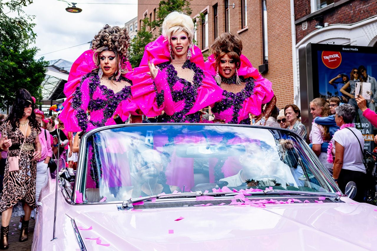 Van dichtbij: de kleurrijke dragqueens van de Pride (Foto: EYE4IMAGES - Caroline van Leusden).