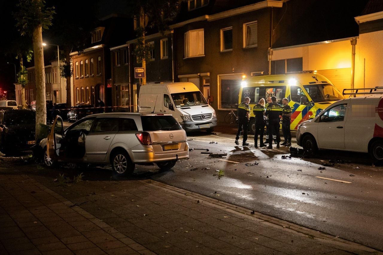 Ongeluk in Bergen op Zoom (foto: Christian Traets/Persbureau Heitink).