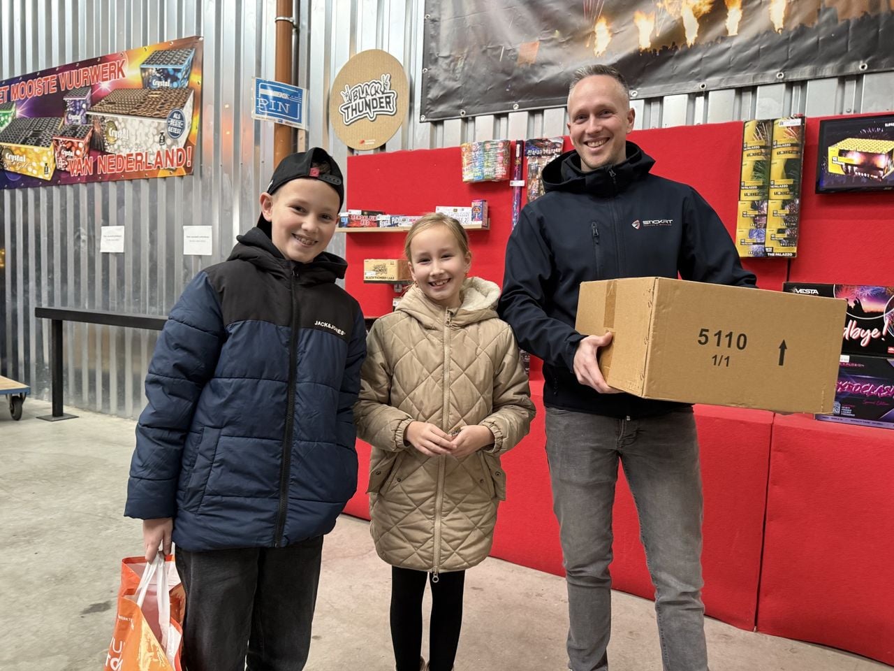 Familie haalt voor het laatste jaar siervuurwerk