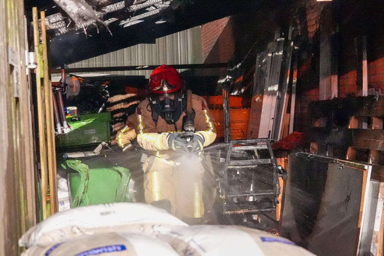 De brand was snel geblust (foto: Harrie Grijseels/Persbureau Heitink).