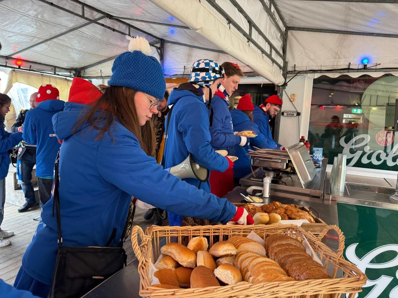 Lekker ontbijt in Oisterwijk (foto: Omroep Brabant). 