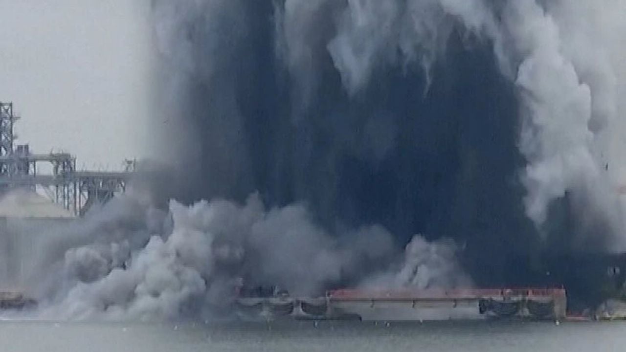 De ontploffing in de haven van Constanta  -  Reuters