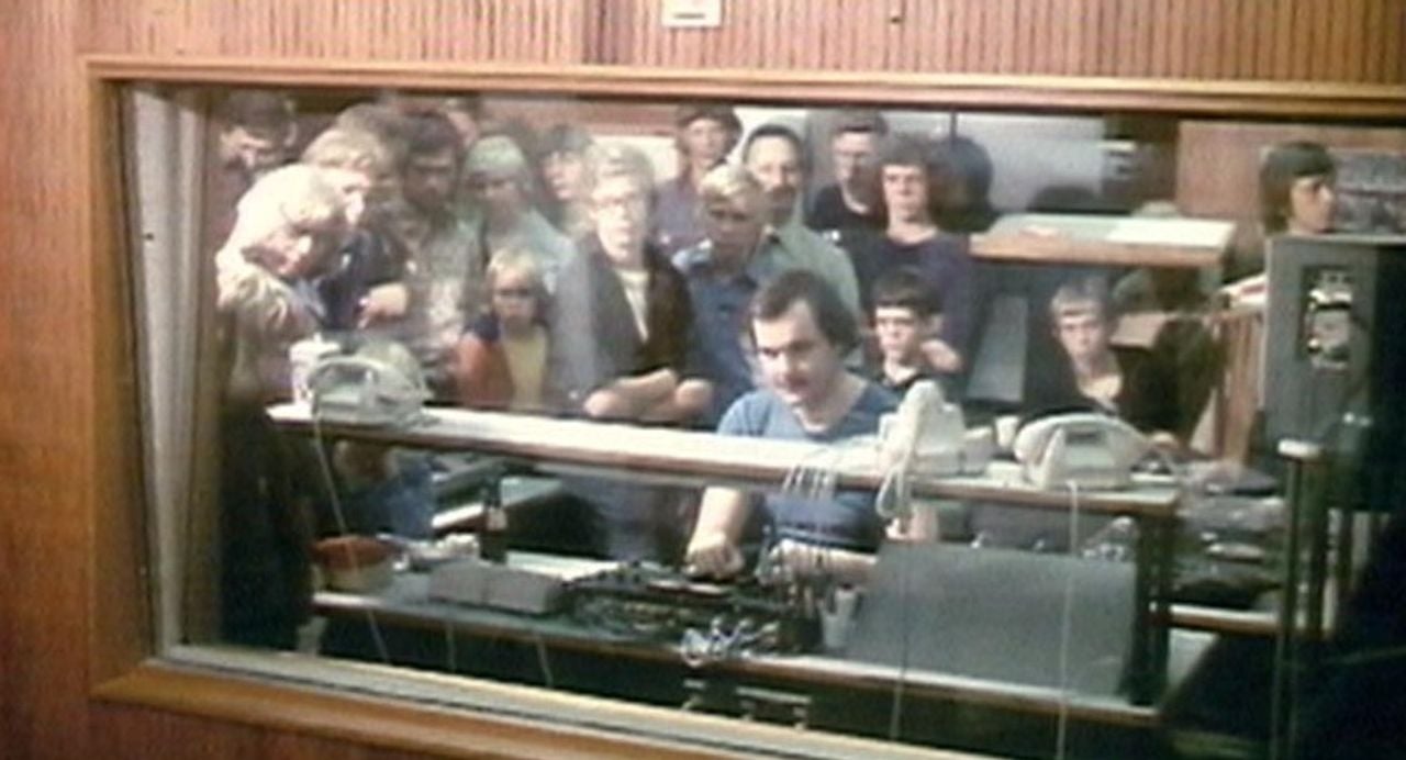 De eerste radiostudio in 1976